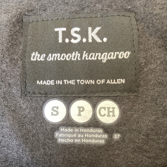 The Smooth Kangaroo Hello Kitten Black Sweatshirt - Picture 6 of 10